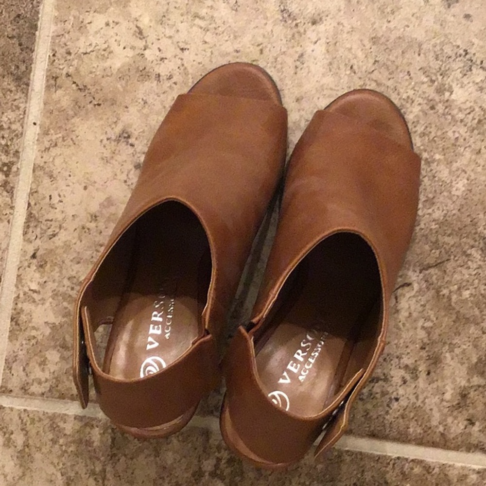 Heel boots